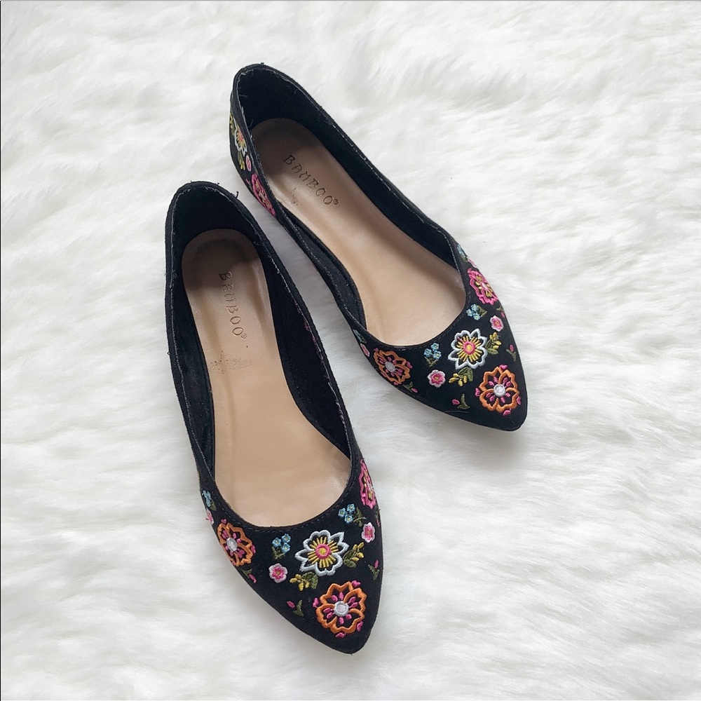 Bamboo Floral Embroidered Pointed Flats